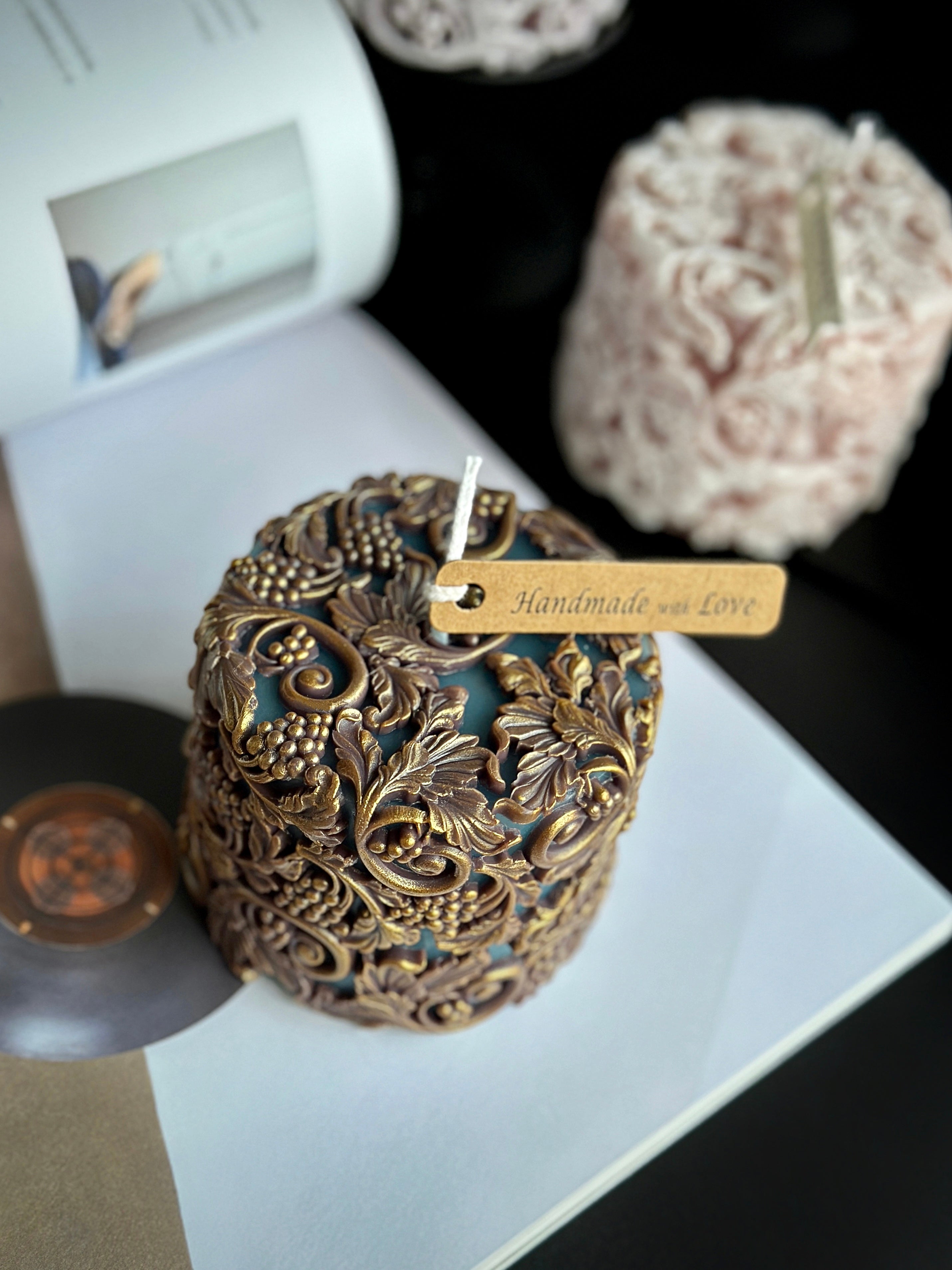 Botanic Handmade Candles | Abyssal Gold